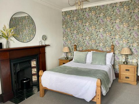 Crown House Inverness | Inverness Guest House Accommodation